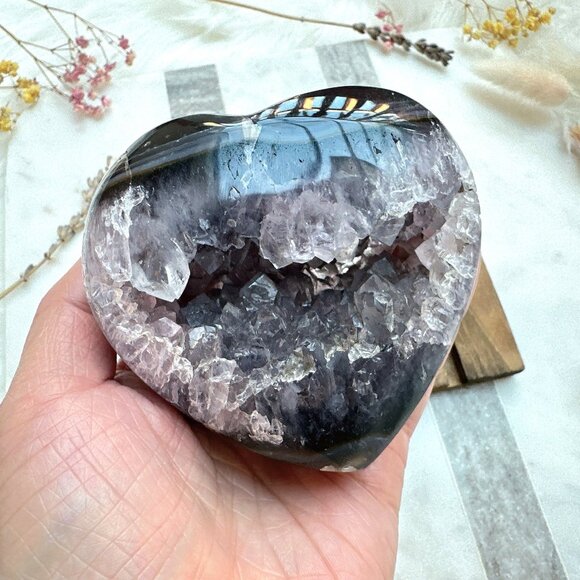 Gorgeous Amethyst Heart Cluster - Picture 7 of 8